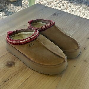 UGG Tazz Platforms